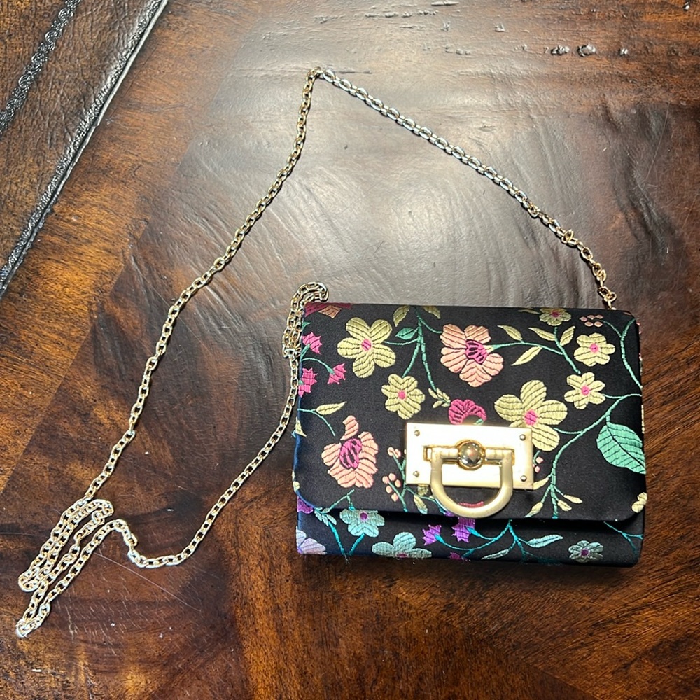 Jessica McClintock clutch with chain jacquard multicolor in black